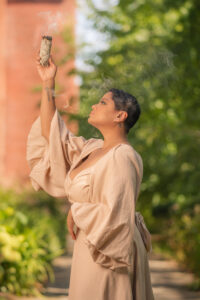 Veronica Cintron - White Lotus Spiritual Healing - Reiki, Tarot Readings, IET®, Rootwork - Hoodoo Rituals